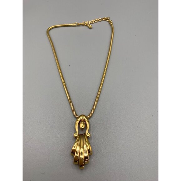 Monet Gold-Tone Vintage Country Club Solid Chic Necklace With Elegant Pendant De - Picture 4 of 11